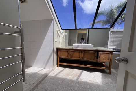Photo of property in 5 Tiri Road, Takapuna, Auckland, 0620