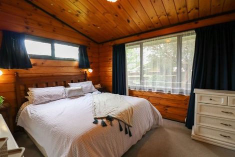 Photo of property in 2 Hunter Street, Dannevirke, 4930