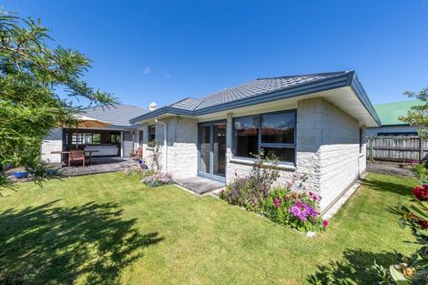 Photo of property in 9a Collingwood Street, Waterloo, Lower Hutt, 5011