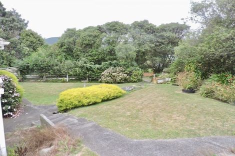 Photo of property in 31 Lyndhurst Road, Tawa, Wellington, 5028