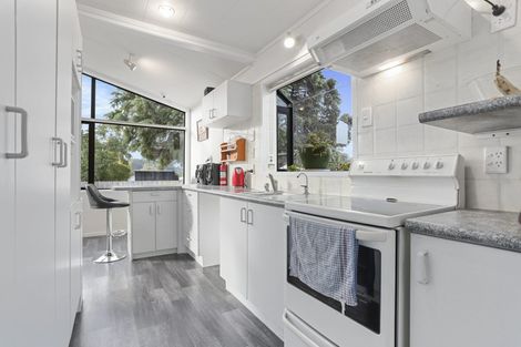 Photo of property in 7a Taioma Crescent, Te Atatu Peninsula, Auckland, 0610