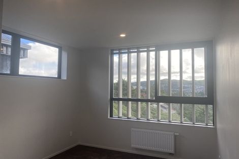 Photo of property in 6u5 Bushland Grove, Paparangi, Wellington, 6037
