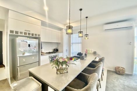 Photo of property in 71 Hayfield Way, Karaka, Papakura, 2113