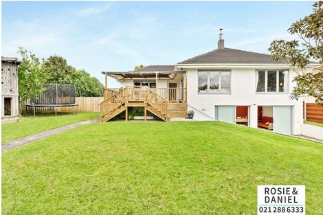 Photo of property in 10 Murray Road, Te Atatu Peninsula, Auckland, 0610