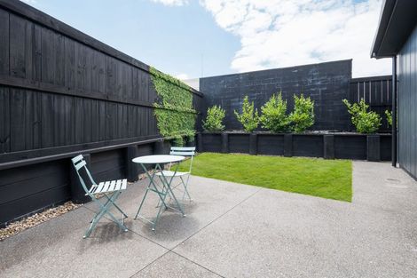 Photo of property in 2/2 English Street, Saint Andrews, Hamilton, 3200