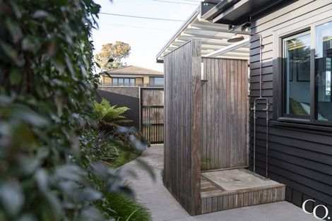 Photo of property in 48 Pitau Road, Mount Maunganui, 3116