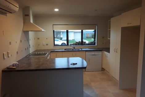 Photo of property in 15 Shrule Place, Huntington, Hamilton, 3210