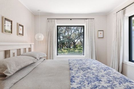 Photo of property in 37 Pohutukawa Drive, Athenree, Katikati, 3177