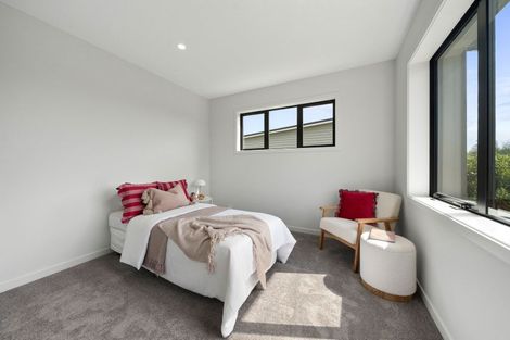 Photo of property in 1 Wilson Way, Martinborough, 5711