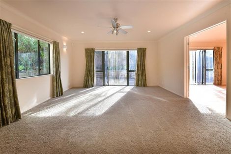 Photo of property in 8 Kath Hopper Drive, Orewa, 0931