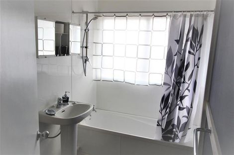 Photo of property in 27a Vine Street, Mangere East, Auckland, 2024