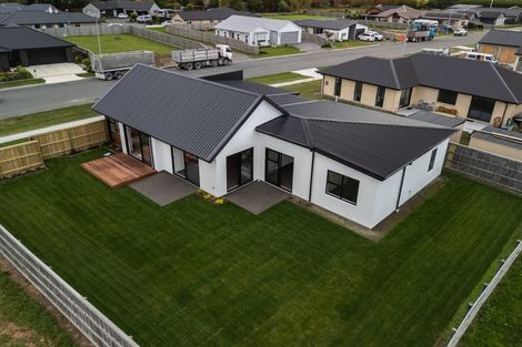 Photo of property in 18 Plover Avenue, Amberley, 7410