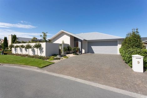 Photo of property in 9 Oratia Grove, Northwood, Christchurch, 8051