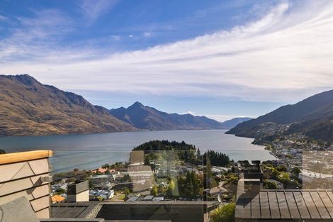 Photo of property in 10a Belfast Terrace, Queenstown, 9300
