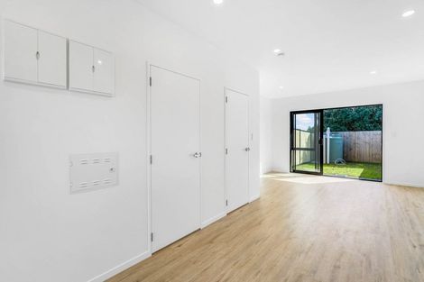 Photo of property in 25 Eileen Newey Place, Henderson, Auckland, 0612