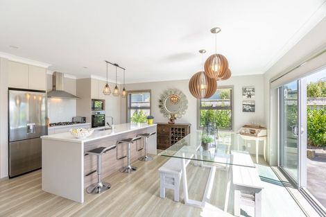 Photo of property in 90b/1 Endeavour Drive, Whitby, Porirua, 5024