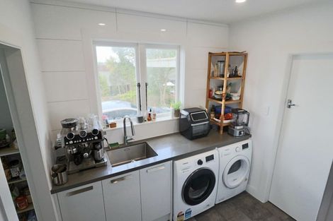 Photo of property in 182 Old Titirangi Road, Titirangi, Auckland, 0604