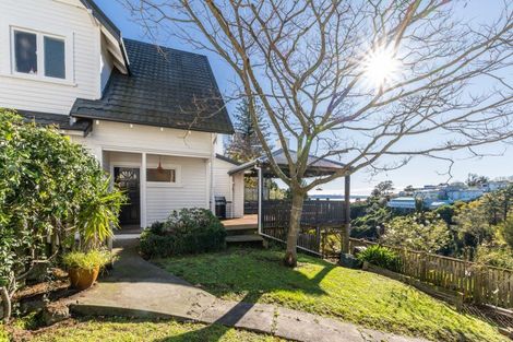Photo of property in 23 Fitzroy Road, Bluff Hill, Napier, 4110