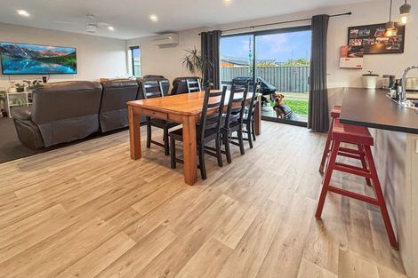 Photo of property in 16 Smitham Drive, Cromwell, 9310