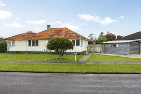 Photo of property in 21 Pollen Crescent, Melville, Hamilton, 3206