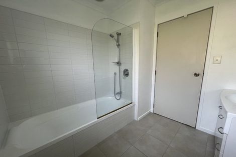Photo of property in 15/94 Glengarry Road, Glen Eden, Auckland, 0602