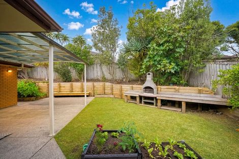 Photo of property in 24 Sapperton Drive, Henderson, Auckland, 0612