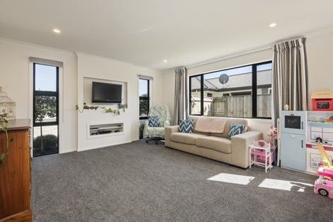 Photo of property in 8 Cherry Place, Feilding, 4702