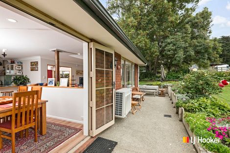 Photo of property in 16 Woodside Road, Woodside, Outram, 9073