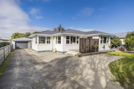 Photo of property in 582 Pioneer Highway, Highbury, Palmerston North, 4412