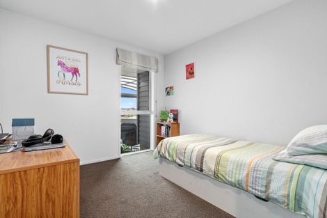 Photo of property in 32 Fairfax Crescent, Pyes Pa, Tauranga, 3112
