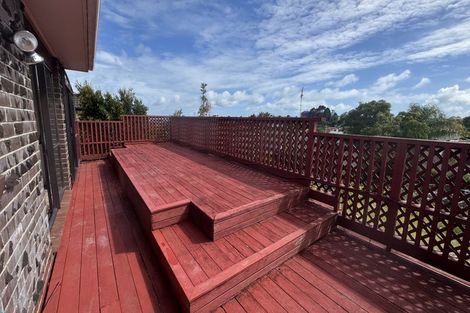 Photo of property in 34a Mark Edward Drive, Half Moon Bay, Auckland, 2012