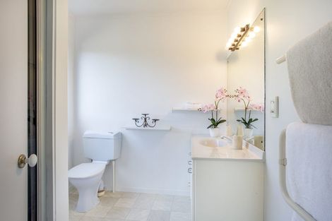 Photo of property in 1/55 Nigel Road, Browns Bay, Auckland, 0630