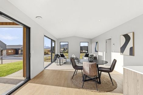 Photo of property in 14a Marjon Drive, Wanaka, 9305