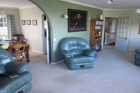 Photo of property in 64 Rama Crescent, Khandallah, Wellington, 6035