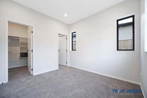Photo of property in 43 Tributary Parade, Karaka, 2113