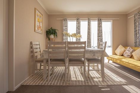 Photo of property in 4 Nevada Way, Kelvin Grove, Palmerston North, 4414