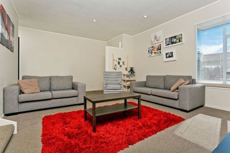 Photo of property in 4 Rook Place, Unsworth Heights, Auckland, 0632