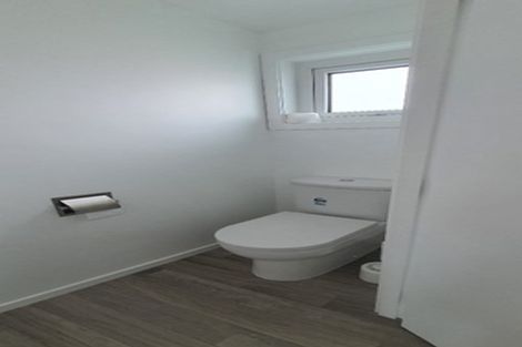 Photo of property in 176 Henderson Valley Road, Henderson, Auckland, 0612