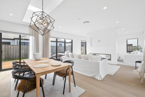 Photo of property in 8 Perehia Mews, Marshland, Christchurch, 8083
