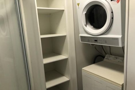 Photo of property in Hobson Court Flats, 28/70u Hobson Street, Thorndon, Wellington, 6011