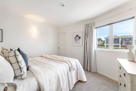 Photo of property in 154 Marine Parade, Mount Maunganui, 3116