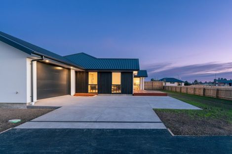 Photo of property in 10 Wheat Avenue, Darfield, 7510