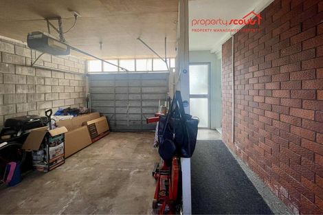 Photo of property in 16 Mangorei Road, Strandon, New Plymouth, 4312