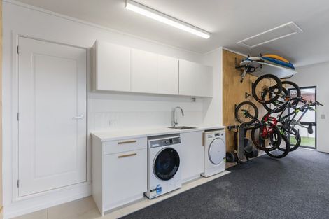 Photo of property in 27 Maygrove Drive, Orewa, 0931
