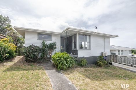 Photo of property in 11 Lenox Grove, Johnsonville, Wellington, 6037