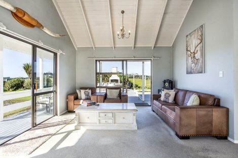 Photo of property in 167 Anderson Road, Helensville, 0875