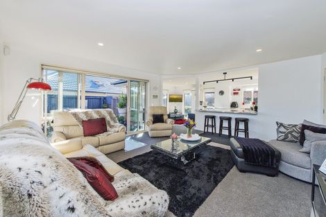 Photo of property in 11 Globe Bay Drive, Templeton, Christchurch, 8042