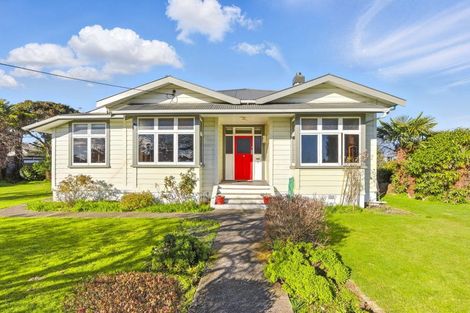 Photo of property in 2 Weraroa Road, Levin, 5510