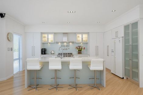 Photo of property in 7 Burgundy Park Avenue, Henderson, Auckland, 0612