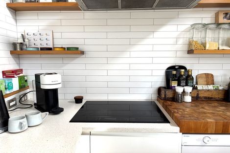 Photo of property in 24 Carnmore Place, Torbay, Auckland, 0630
